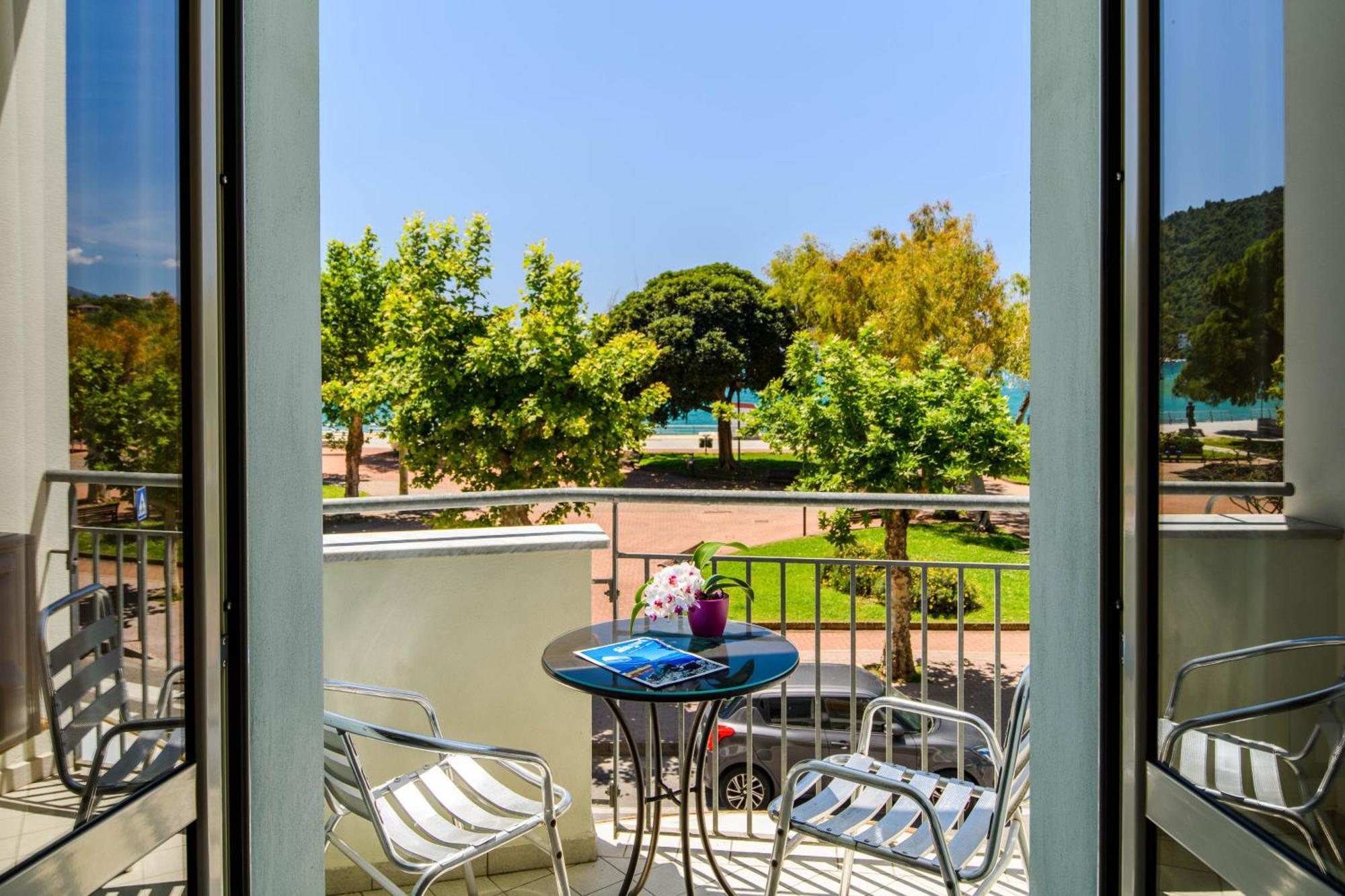 Hotel Tirreno Сапри Экстерьер фото