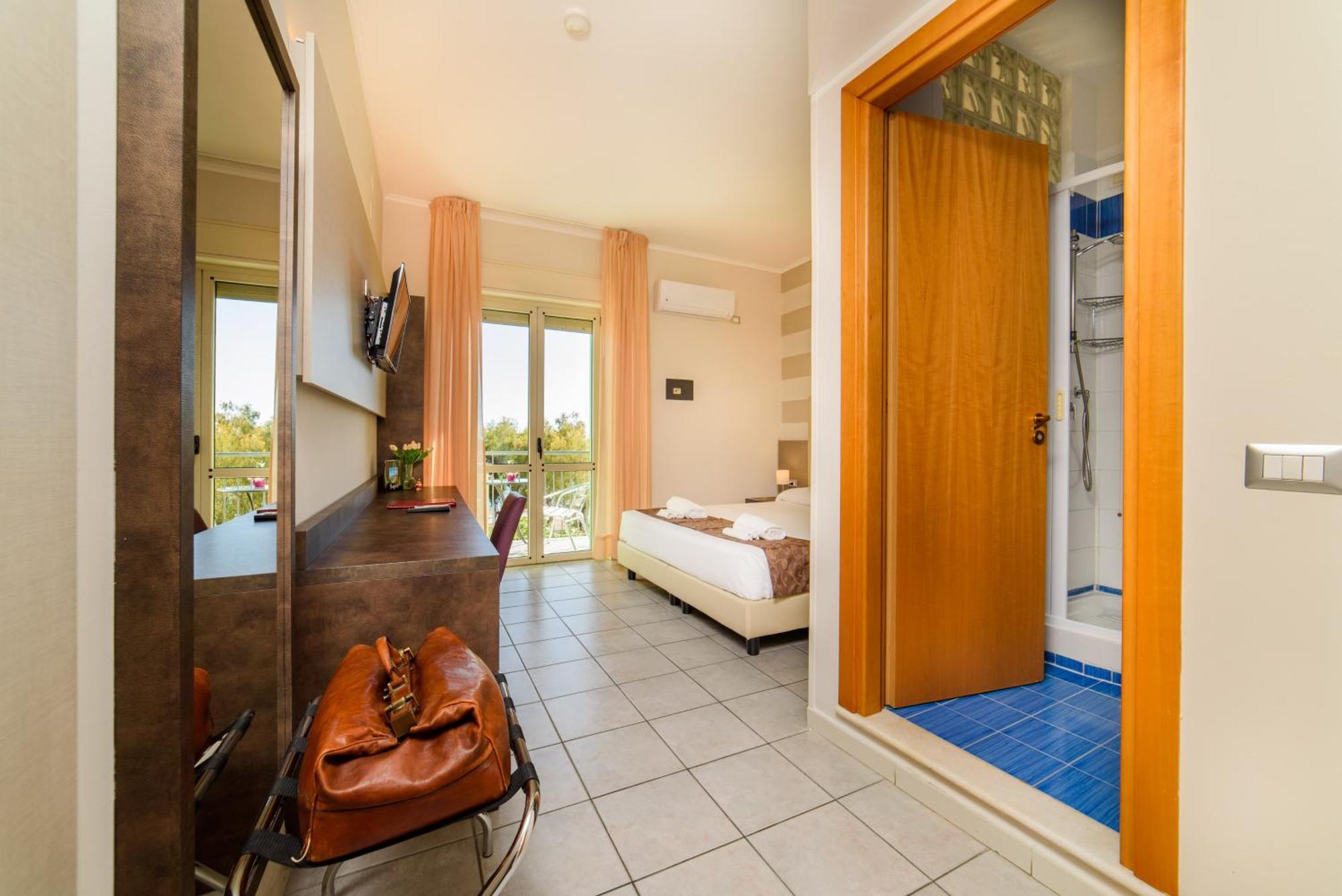 Hotel Tirreno Сапри Экстерьер фото