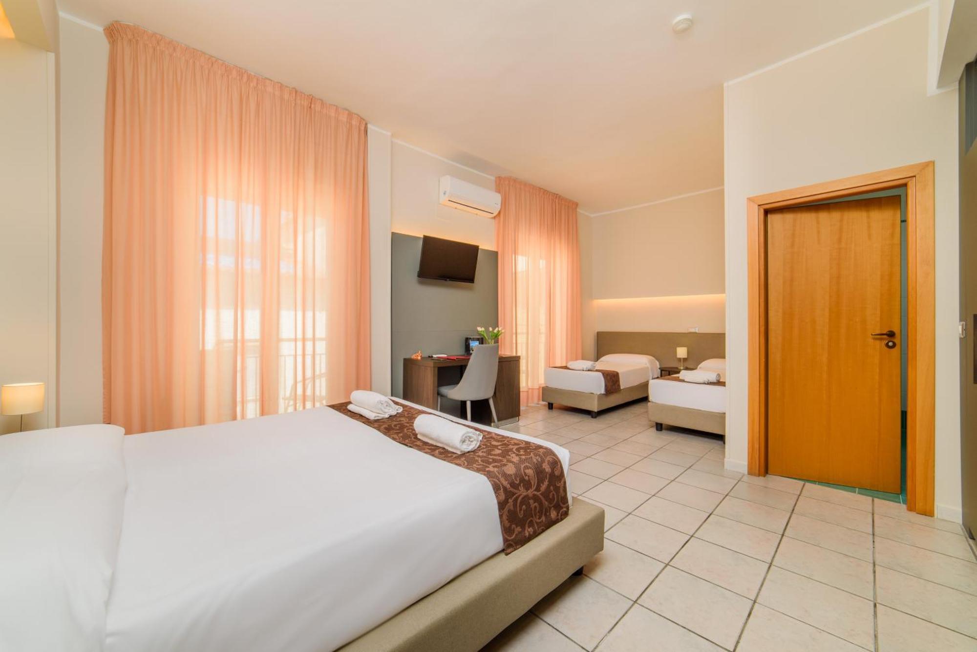 Hotel Tirreno Сапри Экстерьер фото