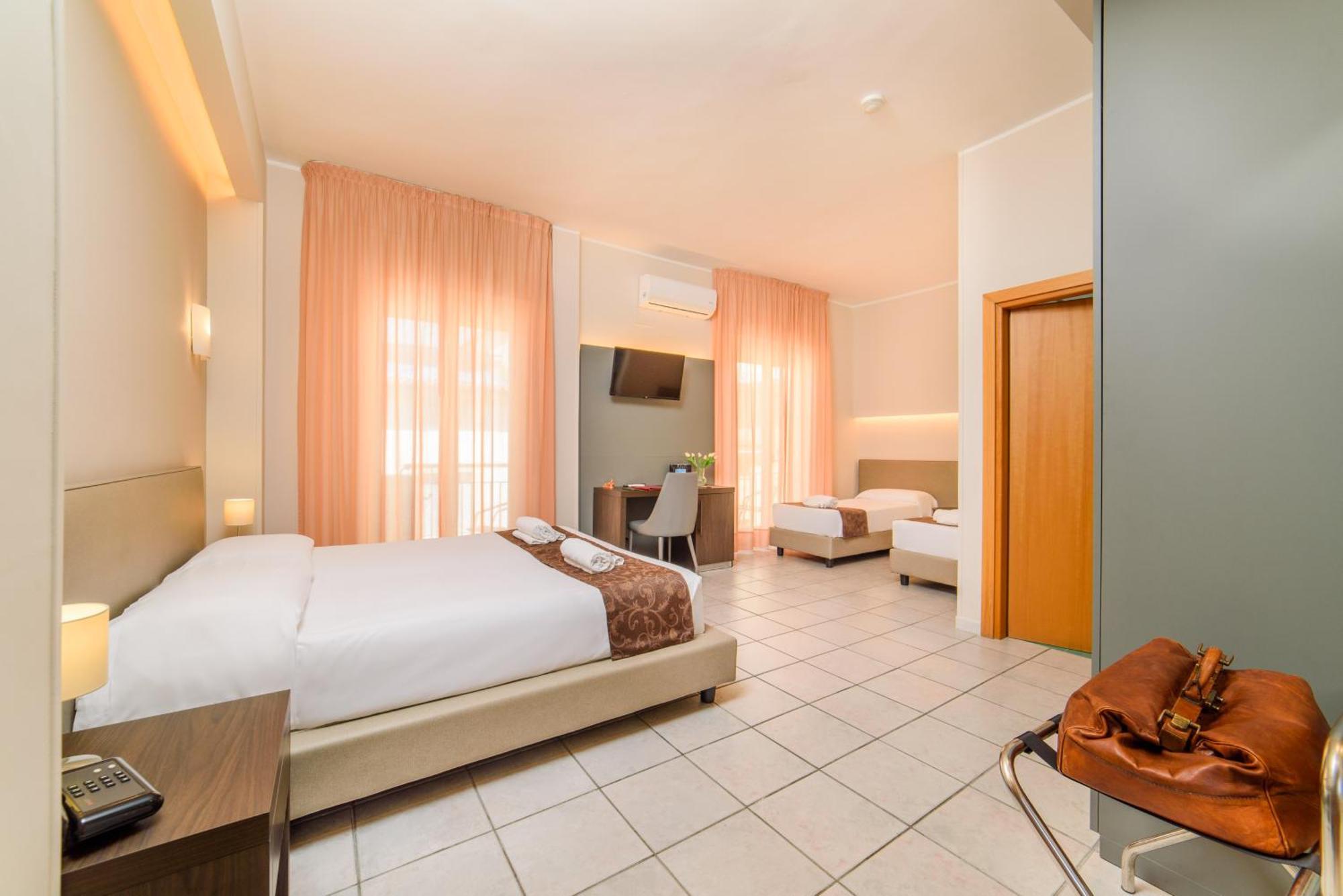 Hotel Tirreno Сапри Экстерьер фото