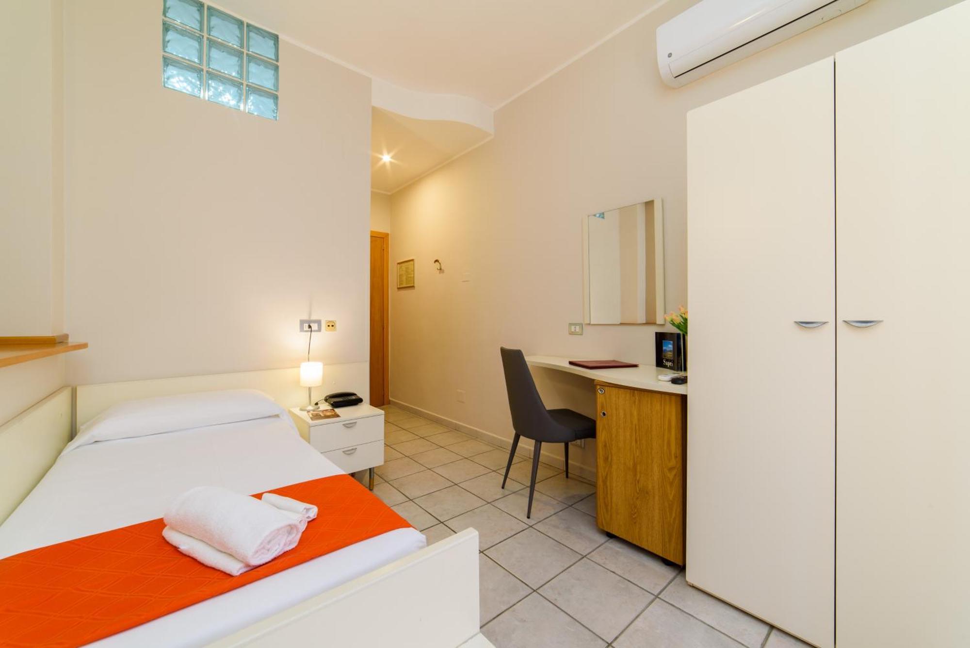 Hotel Tirreno Сапри Экстерьер фото