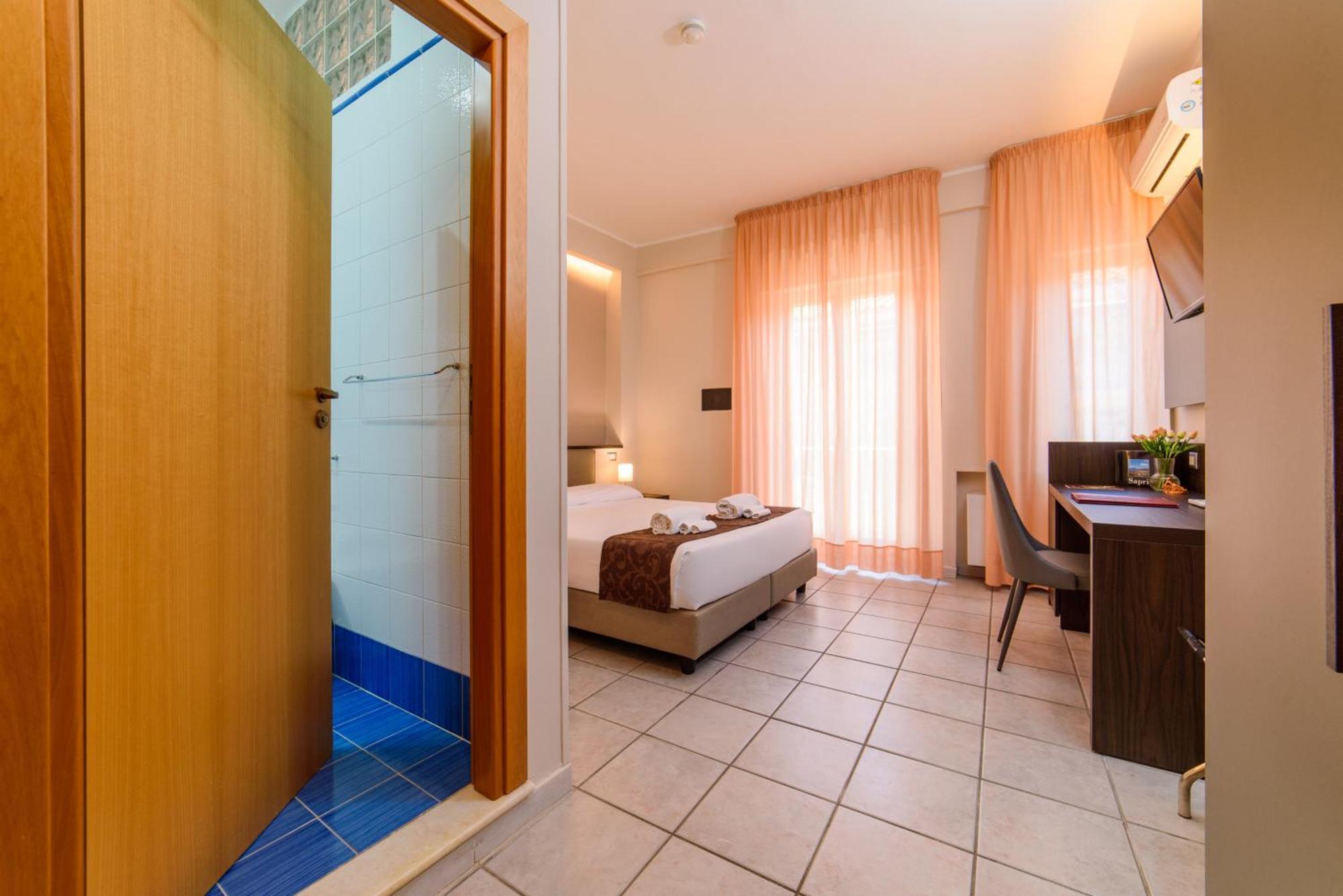 Hotel Tirreno Сапри Экстерьер фото