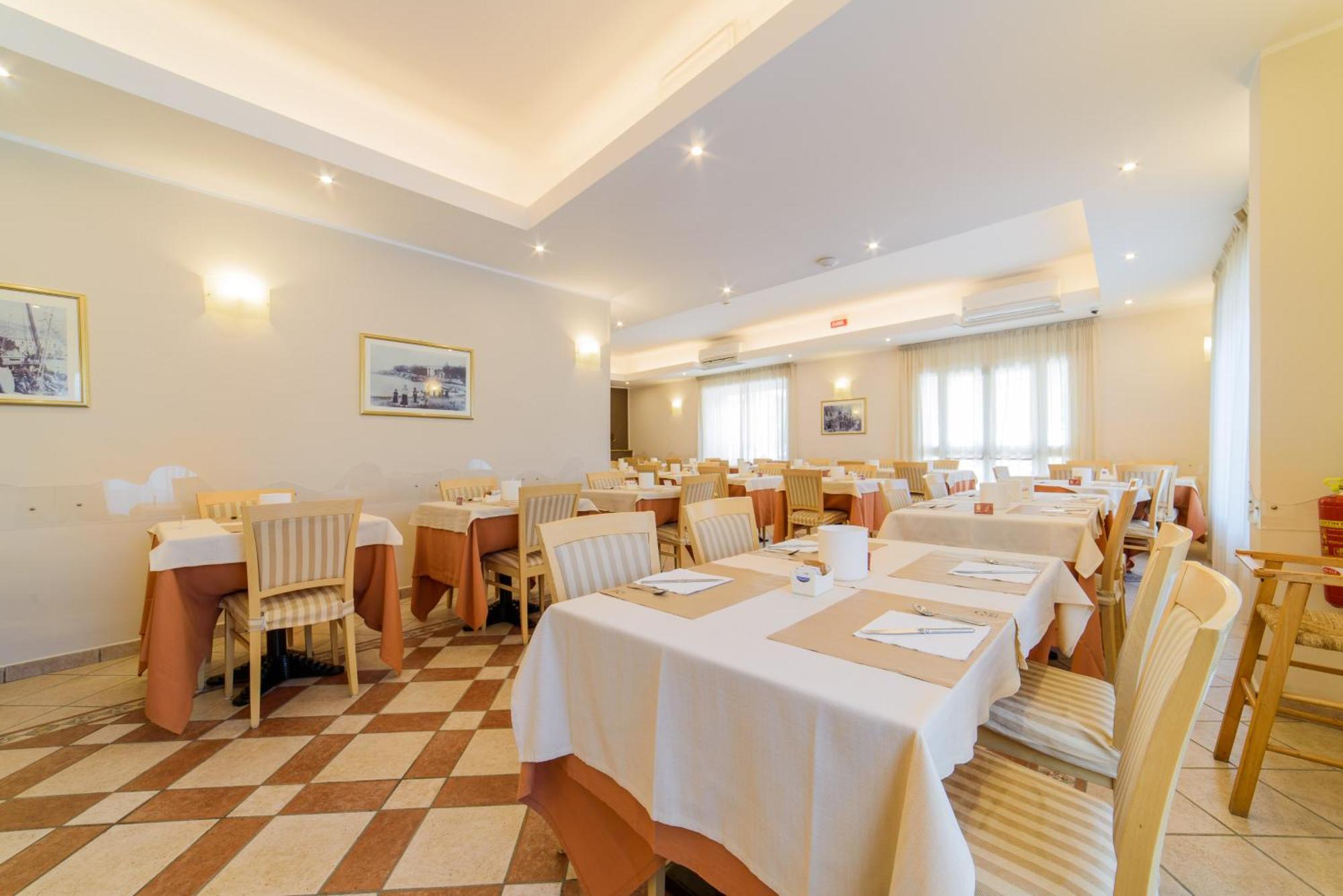 Hotel Tirreno Сапри Экстерьер фото